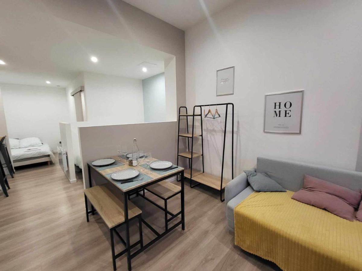 Appartement Canada 1 Valenciennes Buitenkant foto